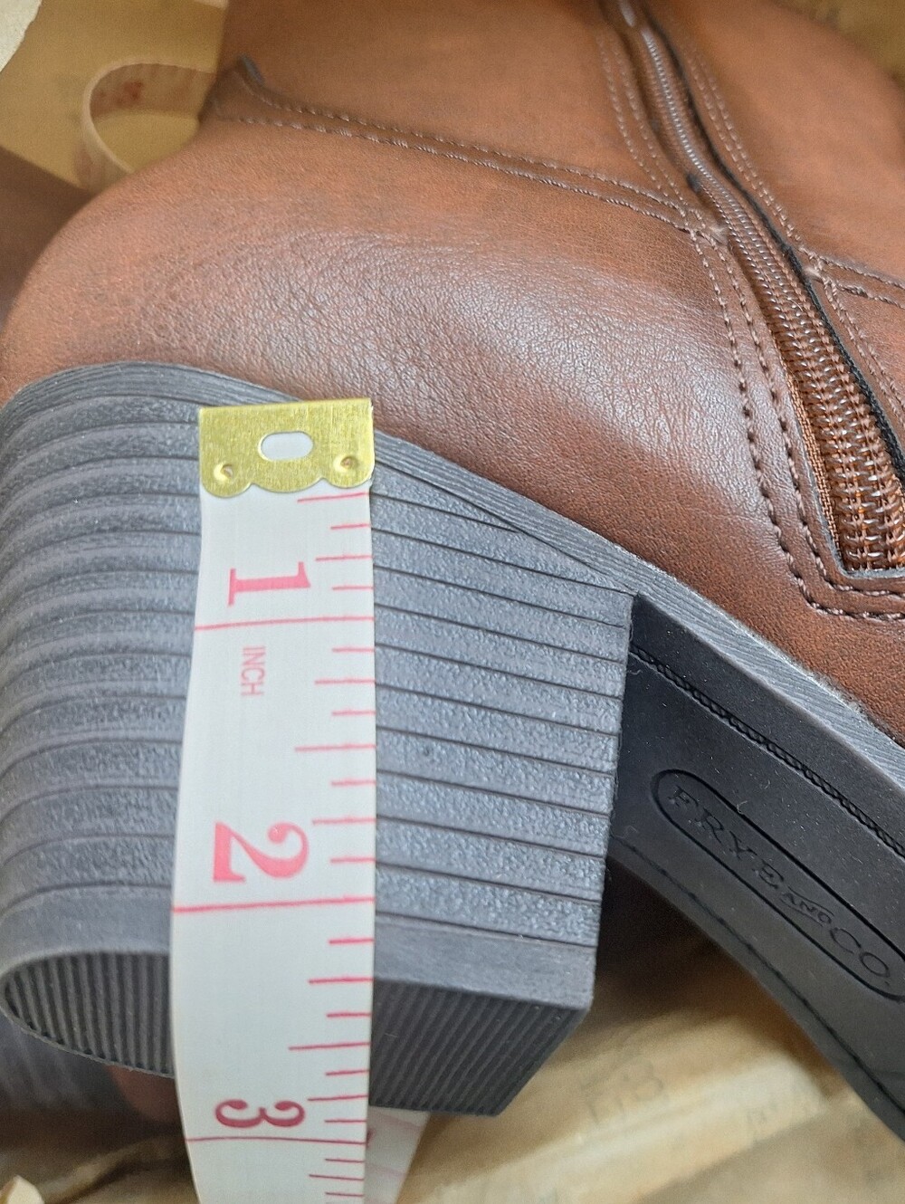 Frye Brown Leather Mid-Heel Ankle Boot with Side Zip. Size 8. - Picture 3 of 5